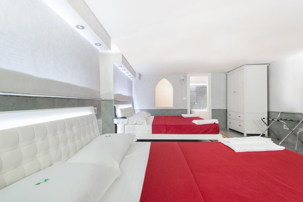 Suite Apartments Angioini เนเปิลส์ ภายนอก รูปภาพ