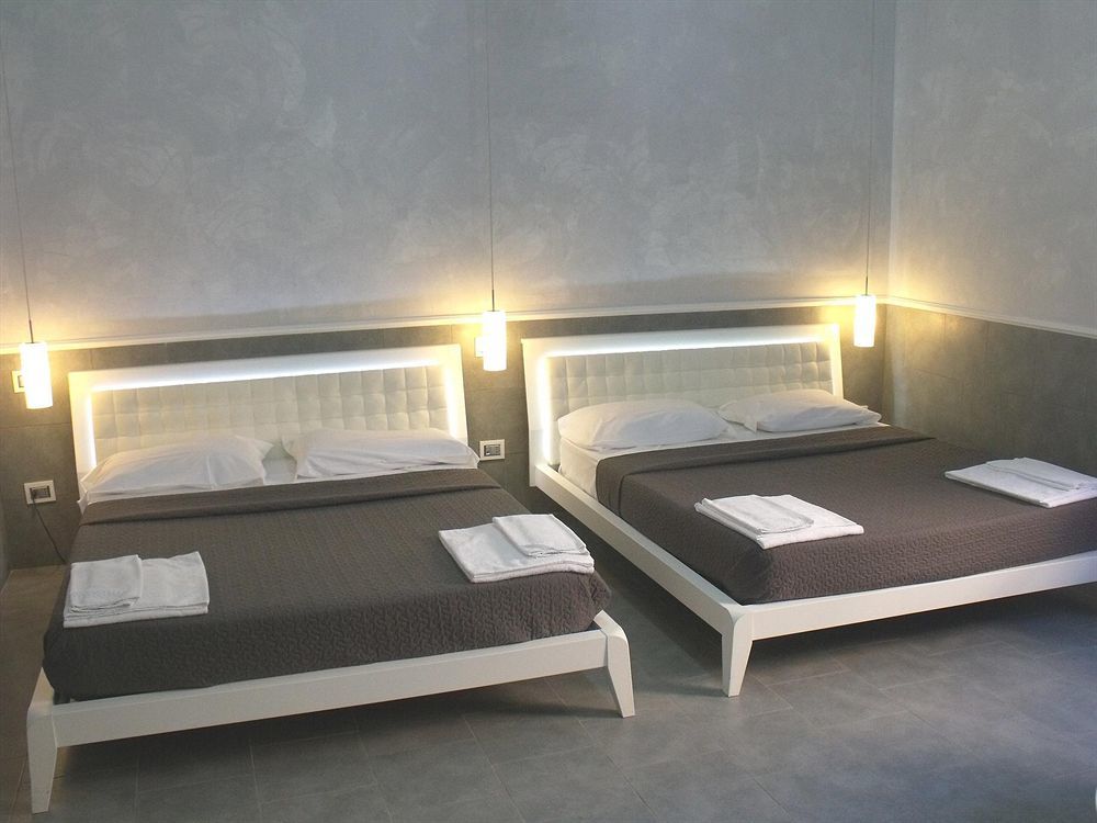 Suite Apartments Angioini เนเปิลส์ ภายนอก รูปภาพ