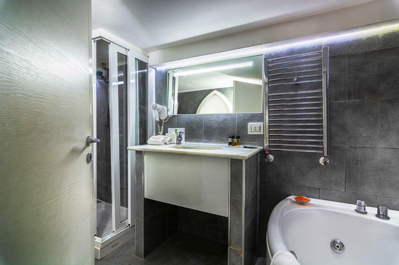 Suite Apartments Angioini เนเปิลส์ ภายนอก รูปภาพ